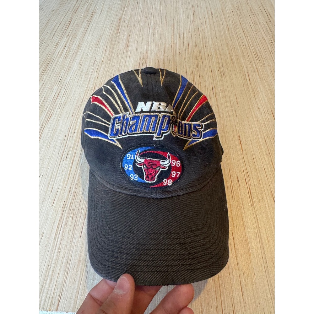 Vintage Starter Chicago Bulls NBA Champions Hat 90s 6-Time Strapback Black Cap50